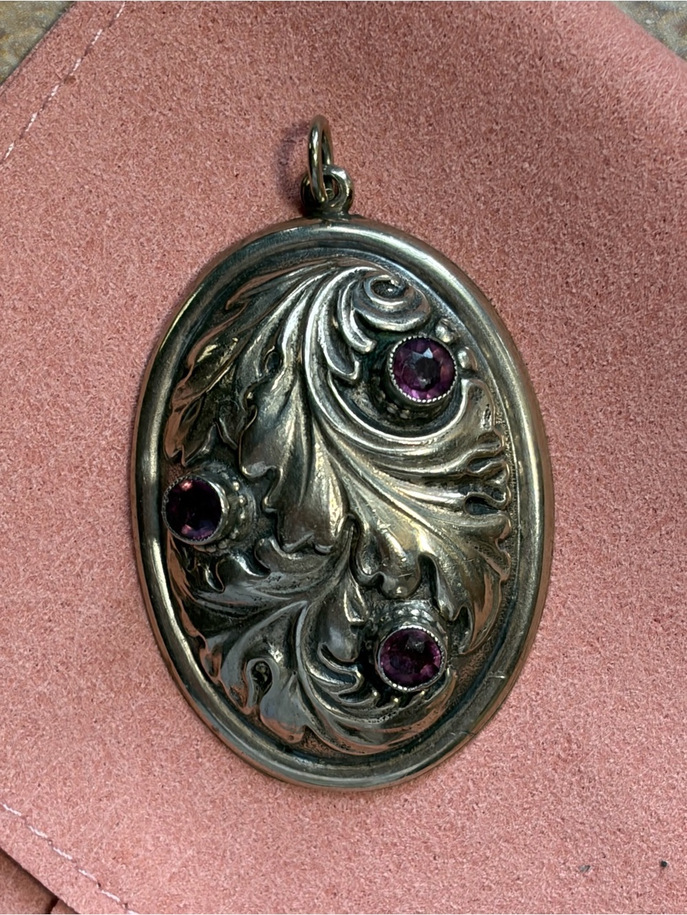 Art Nouveau Antique Leaf Foliage With Purple Paste Stones Large Oval Pendant - Picture 2 of 13